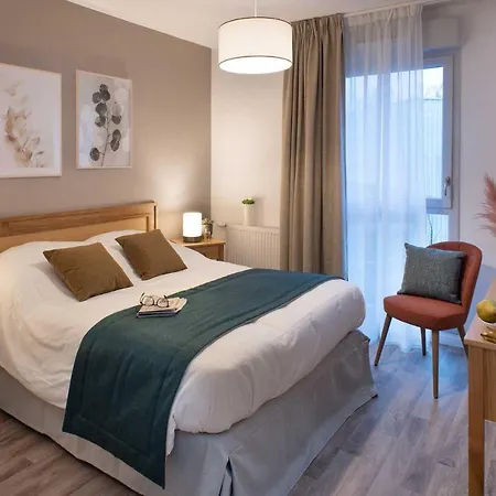 Hotel apartamentowy Domitys Le Domaine D'agate Soissons